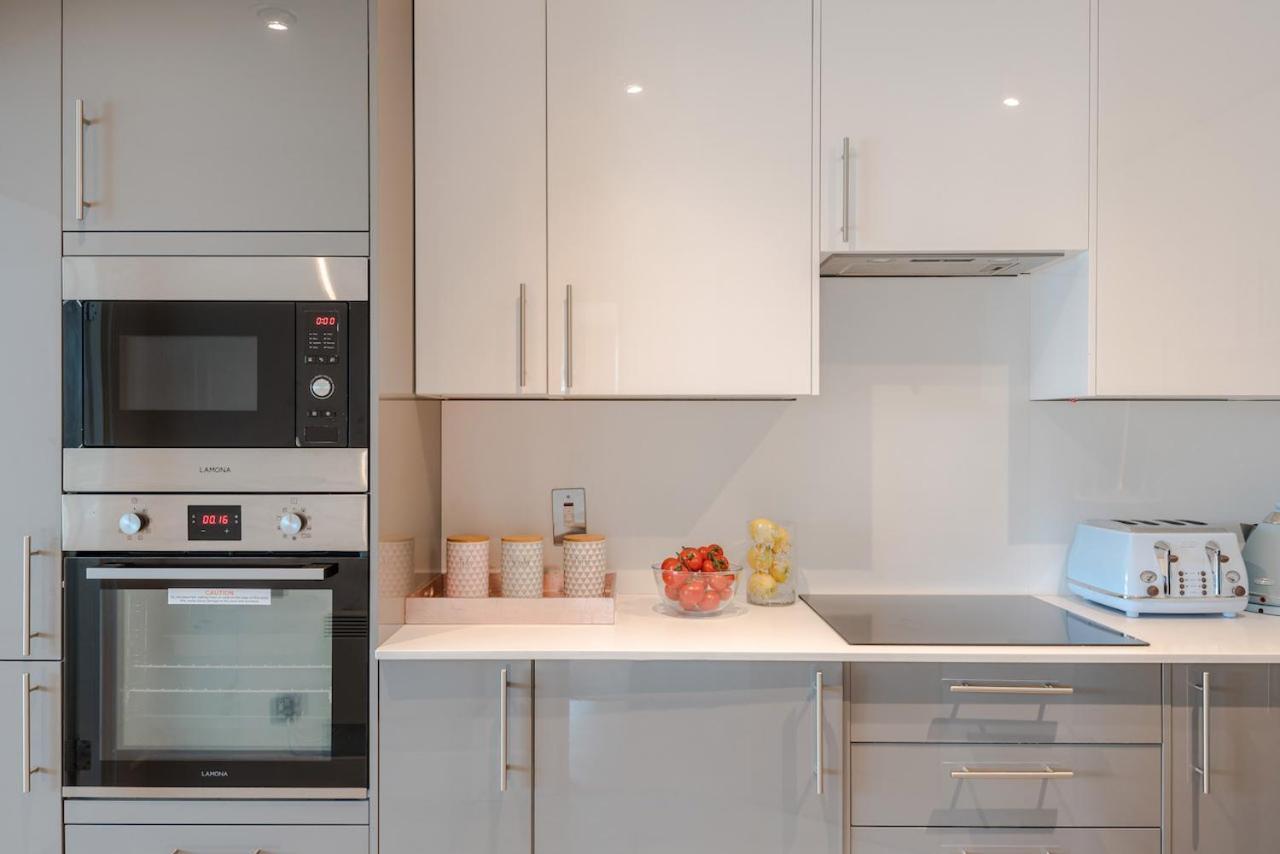 Best Thames View In Town! Large Luxxe Nomad Design Family Home Londra Exterior foto